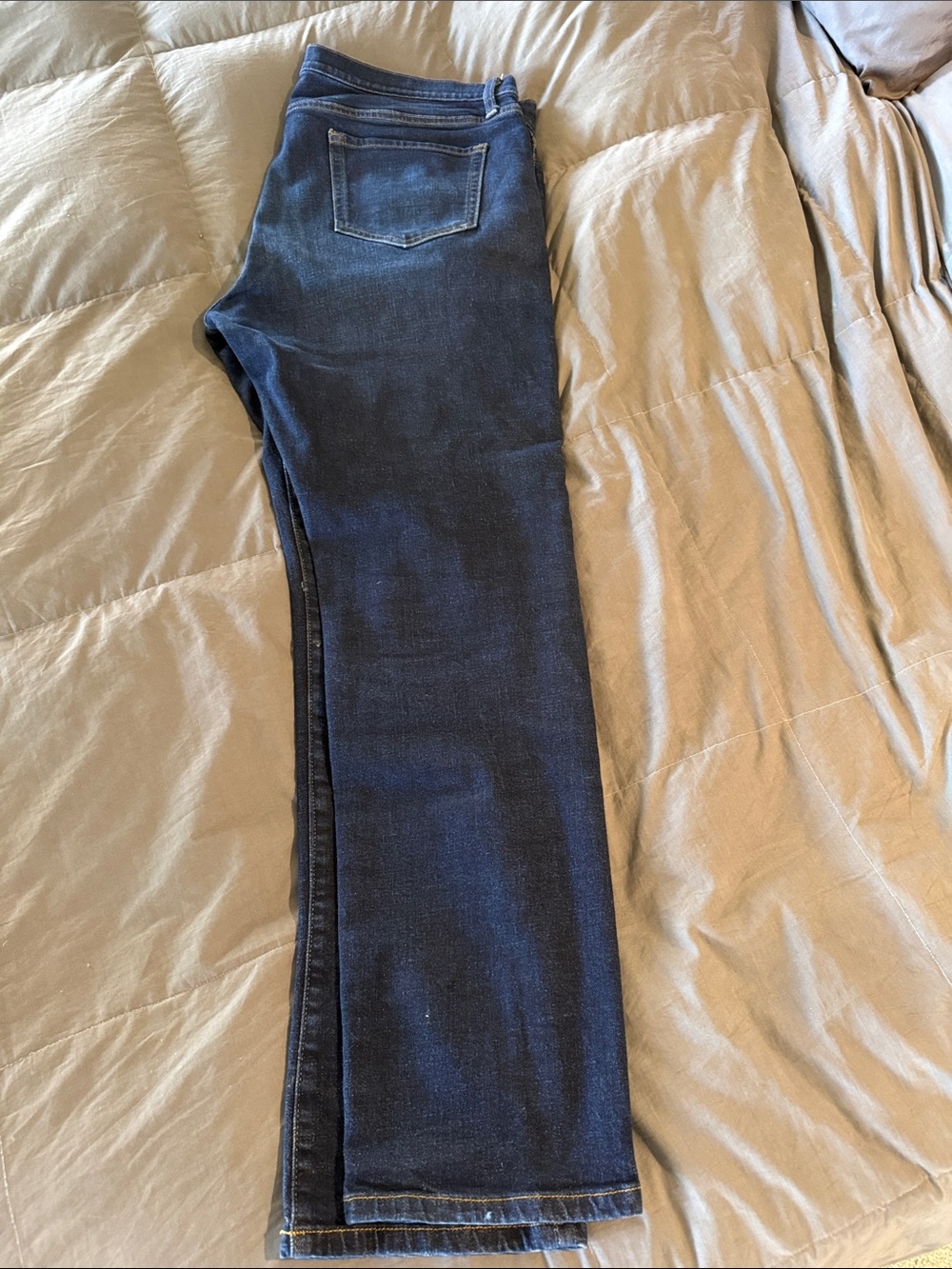 Dark Blue men’s Stretch Jeans, Amazon Essentials